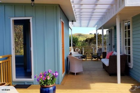 Photo of property in 11 Totara Road, Onetangi, Waiheke Island, 1081