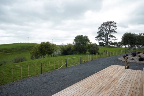 Photo of property in 38 Native Road, Pukekawa, Tuakau, 2696