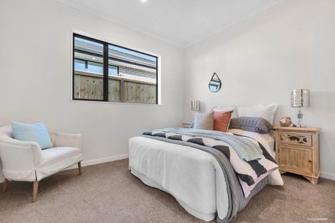 Photo of property in 40 Jane Maree Road, Kumeu, 0810