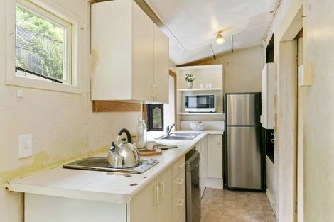 Photo of property in 25 Newman Terrace, Thorndon, Wellington, 6011