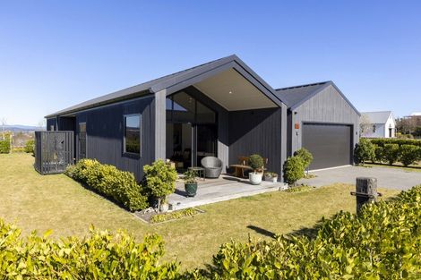 Photo of property in 6 Sorrento Drive, Rangatira Park, Taupo, 3330