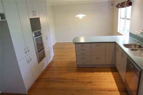 Photo of property in 24 Margaret Place, Milford, Auckland, 0620