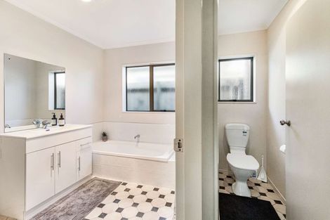 Photo of property in 21c Carysfort Street, Mount Maunganui, 3116