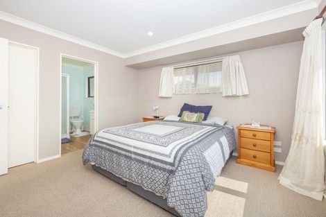 Photo of property in 24 Highgrove Drive, Grandview Heights, Hamilton, 3200