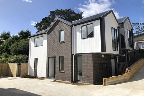 Photo of property in 60d Seymour Road, Sunnyvale, Auckland, 0612