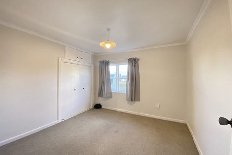 Photo of property in 70 Hobsonville Road, West Harbour, Auckland, 0618