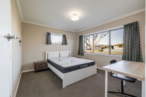 Photo of property in 9 Birmingham Street, Takaro, Palmerston North, 4412