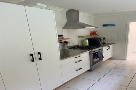 Photo of property in 27 Olivia Crescent, Tawa, Wellington, 5028