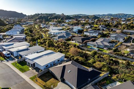 Photo of property in 13 Breakwater Way, Whitby, Porirua, 5024