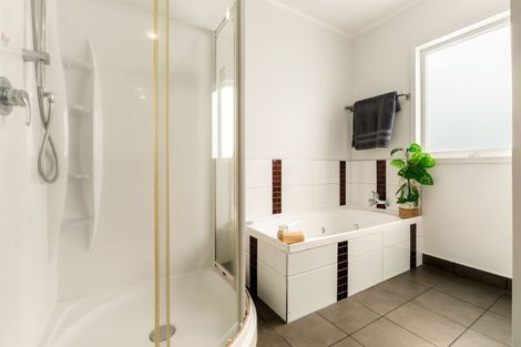 Photo of property in 22 Rajkot Terrace, Broadmeadows, Wellington, 6035