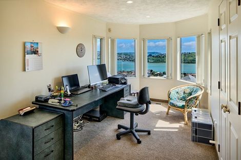 Photo of property in 4 Tombane Terrace, Papakowhai, Porirua, 5024