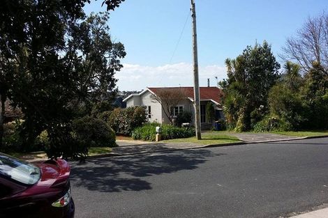 Photo of property in 1/10 Hyde Road, Rothesay Bay, Auckland, 0630