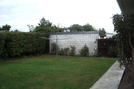 Photo of property in 1/204 Grimseys Road, Redwood, Christchurch, 8051