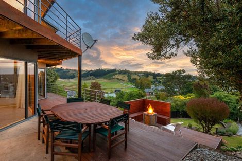 Photo of property in 12 Lucknow Place, Cashmere, Christchurch, 8022