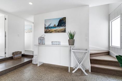 Photo of property in 306 Ocean Road, Whangamata, 3620