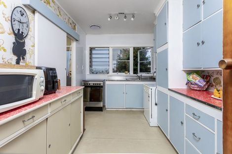 Photo of property in 268a Birkdale Road, Birkdale, Auckland, 0626