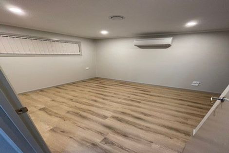 Photo of property in 16 Walworth Avenue, Pakuranga Heights, Auckland, 2010