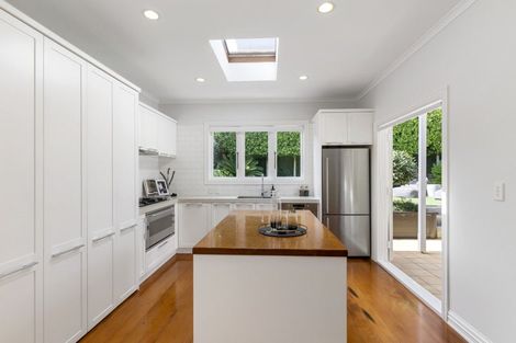 Photo of property in 17 Dedwood Terrace, Saint Marys Bay, Auckland, 1011