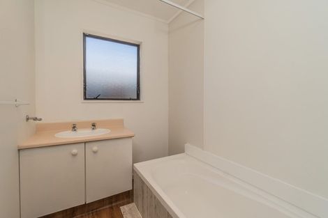 Photo of property in 205b Finlayson Avenue, Clendon Park, Auckland, 2103