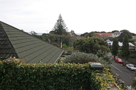 Photo of property in 9 Fillis Street, New Plymouth, 4310