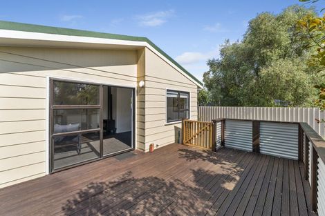 Photo of property in 175 Te Moana Road, Waikanae, 5036
