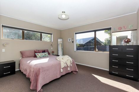 Photo of property in 13a Karamea Street, Whalers Gate, New Plymouth, 4310