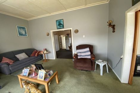 Photo of property in 8 Bath Street, Eltham, 4322