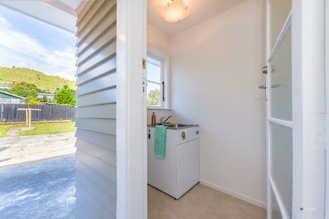 Photo of property in 14 Ruthven Road, Wainuiomata, Lower Hutt, 5014