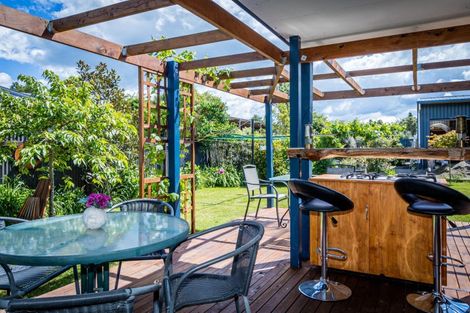 Photo of property in 27 South Terrace Road, Geraldine, 7930