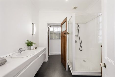 Photo of property in 11 Rintoul Street, Newtown, Wellington, 6021