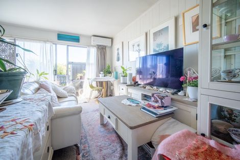 Photo of property in 17 Golf Road, Tahunanui, Nelson, 7011