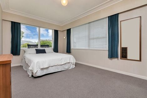 Photo of property in 14 Dudding Avenue, Northcote, Auckland, 0627