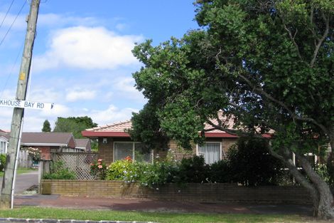 Photo of property in 2/379 Blockhouse Road, Blockhouse Bay, Auckland, 0600
