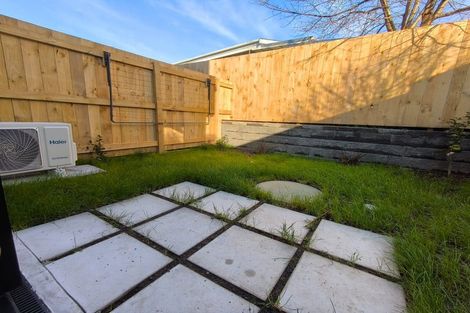 Photo of property in 4/364 Main Road, Huapai, Kumeu, 0810