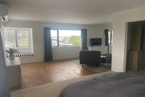 Photo of property in 2/35 Bramley Drive, Farm Cove, Auckland, 2012