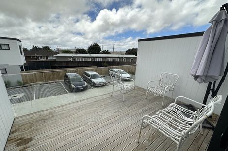 Photo of property in 12/3 Abbotleigh Avenue, Te Atatu Peninsula, Auckland, 0610