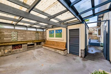 Photo of property in 102a Frankley Road, Frankleigh Park, New Plymouth, 4310