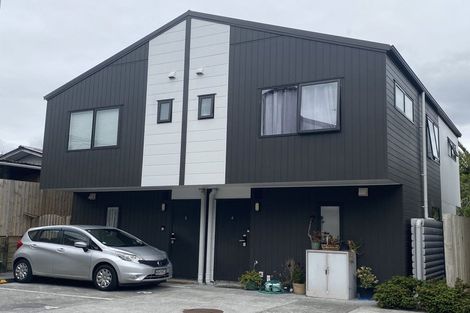 Photo of property in 3/4 Harry Ward Place, Henderson, Auckland, 0610