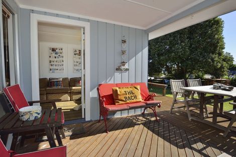 Photo of property in 141 Newcastle Street, Mahia, 4198