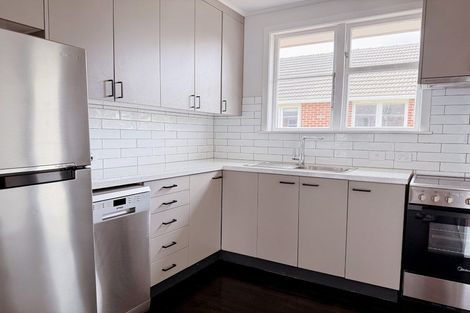 Photo of property in 58 Wai-iti Crescent, Woburn, Lower Hutt, 5010