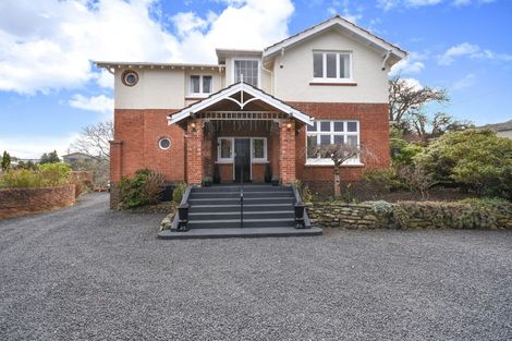 Photo of property in 135 Eglinton Road, Mornington, Dunedin, 9011