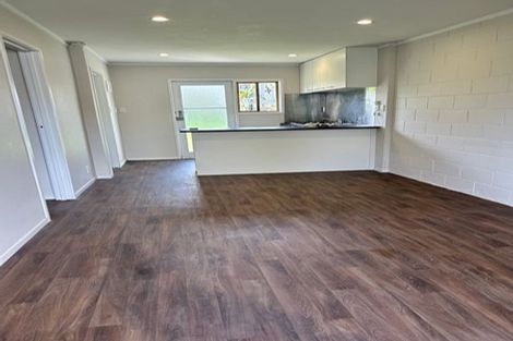 Photo of property in 2/27 St Georges Road, Avondale, Auckland, 0600