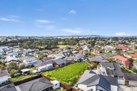 Photo of property in 10 Fernbird Place, Massey, Auckland, 0614