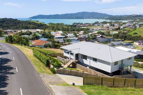 Photo of property in 26 Cable Bay Block Road, Cable Bay, 0420