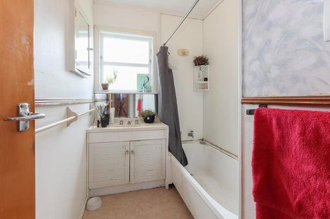 Photo of property in 43 Edmund Road, Mangakakahi, Rotorua, 3015