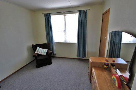 Photo of property in 16 Kenmore Place, Tokoroa, 3420