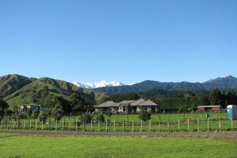Photo of property in 88 Pohutukawa Drive, Levin, 5571