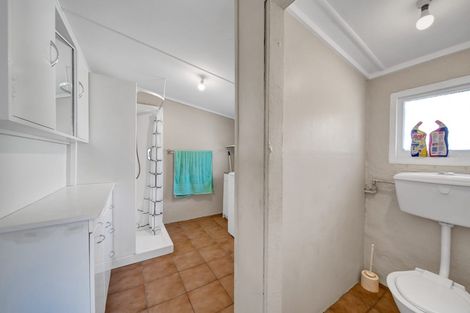 Photo of property in 39a Breakwater Road, Moturoa, New Plymouth, 4310