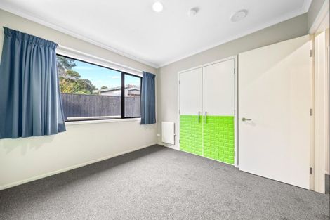 Photo of property in 3a Marchant Place, Westown, New Plymouth, 4310