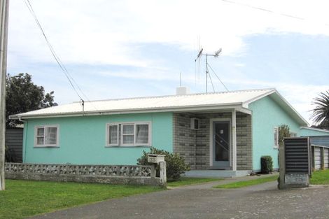 Photo of property in 23 Karewa Street, Castlecliff, Whanganui, 4501